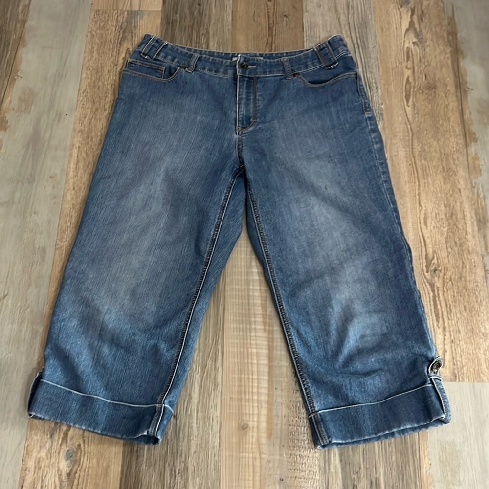 Chico’s Women’s Denim Cropped Jeans Cuff legs Ultimate Fit Sz Chico’s 1 (Medium)